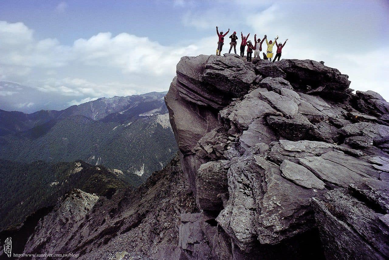 中央尖山絕頂的大石 攝影∕阮榮助　地點∕中央尖山