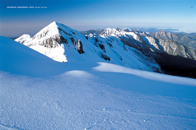 百岳雪山篇：積雪豐厚的雪山冰斗
